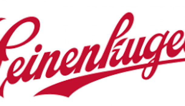 FAMILY CHEERS WITH LEINIE’S BEERS!