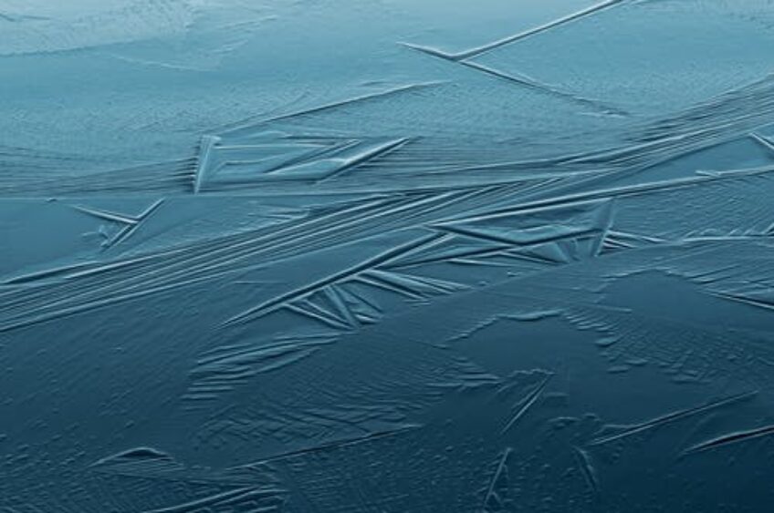 Bystanders Help in Lake Rescue