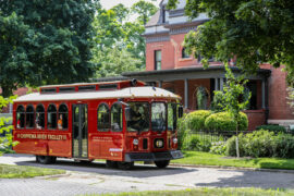 LaDee Da Dee, We Likes to Trolley