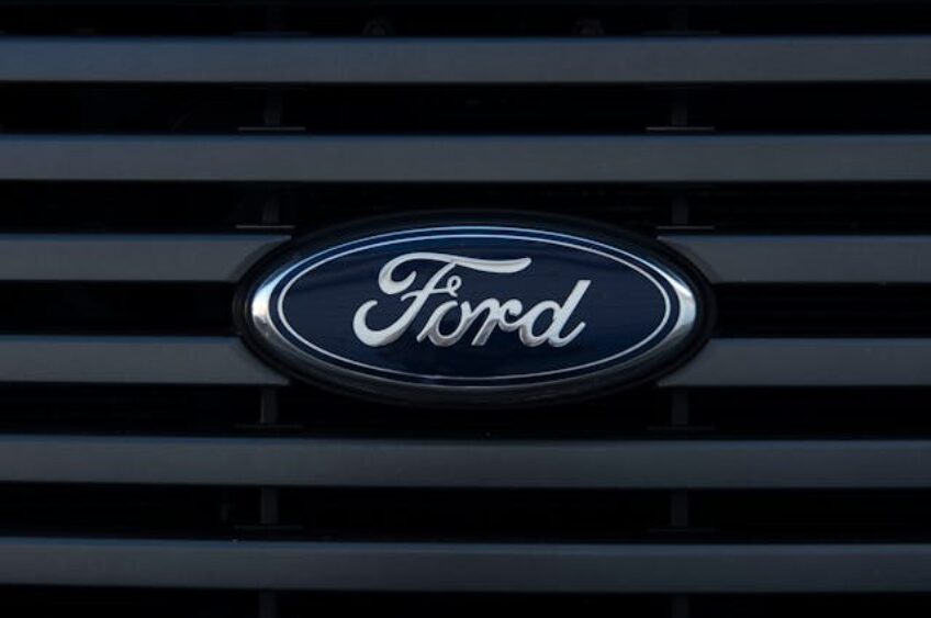 Friday Feel Good: “FORD”ging a Friendship