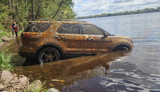 Vehicle Recovered From Lake Wissota